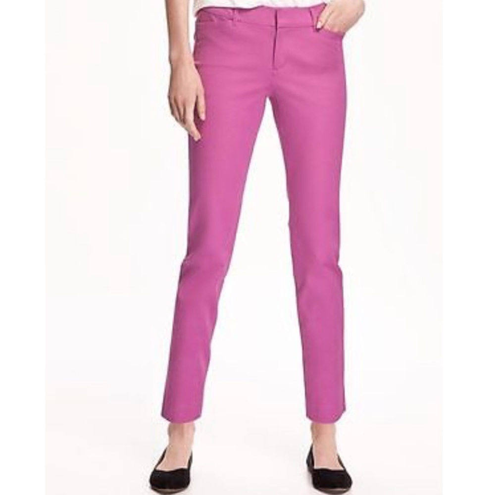 Sale! Old Navy Mid Rise Pixie Pants